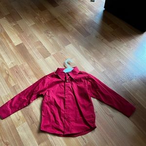 Never worn arrow boys size five button up long sleeve shirt